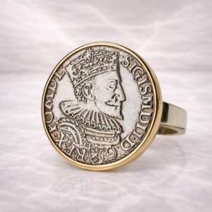 Złoty-pierścionek-z-historyczną-monetą-trojak-koronny-PECUNIA- FORGET-ME-NOT