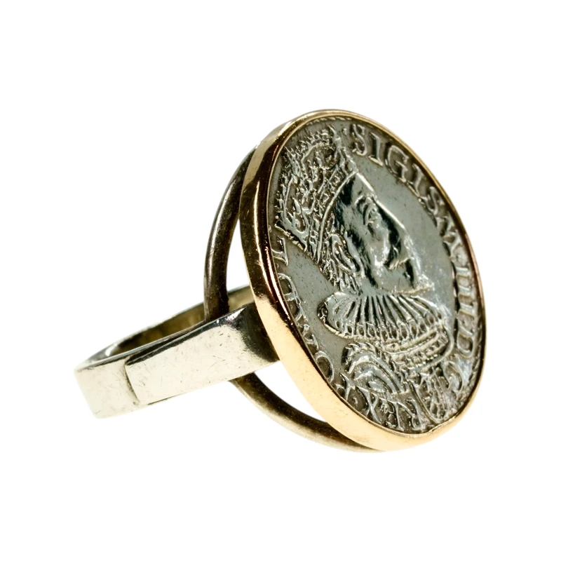 Złoty-pierścionek-z-historyczną-monetą-trojak-koronny-PECUNIA- FORGET-ME-NOT